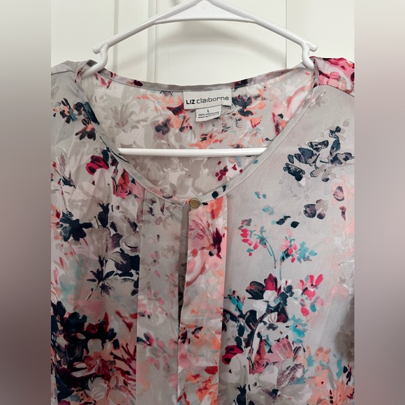 Liz Claiborne Floral Flutter Sleeve Blouse - Picture 3 of 3